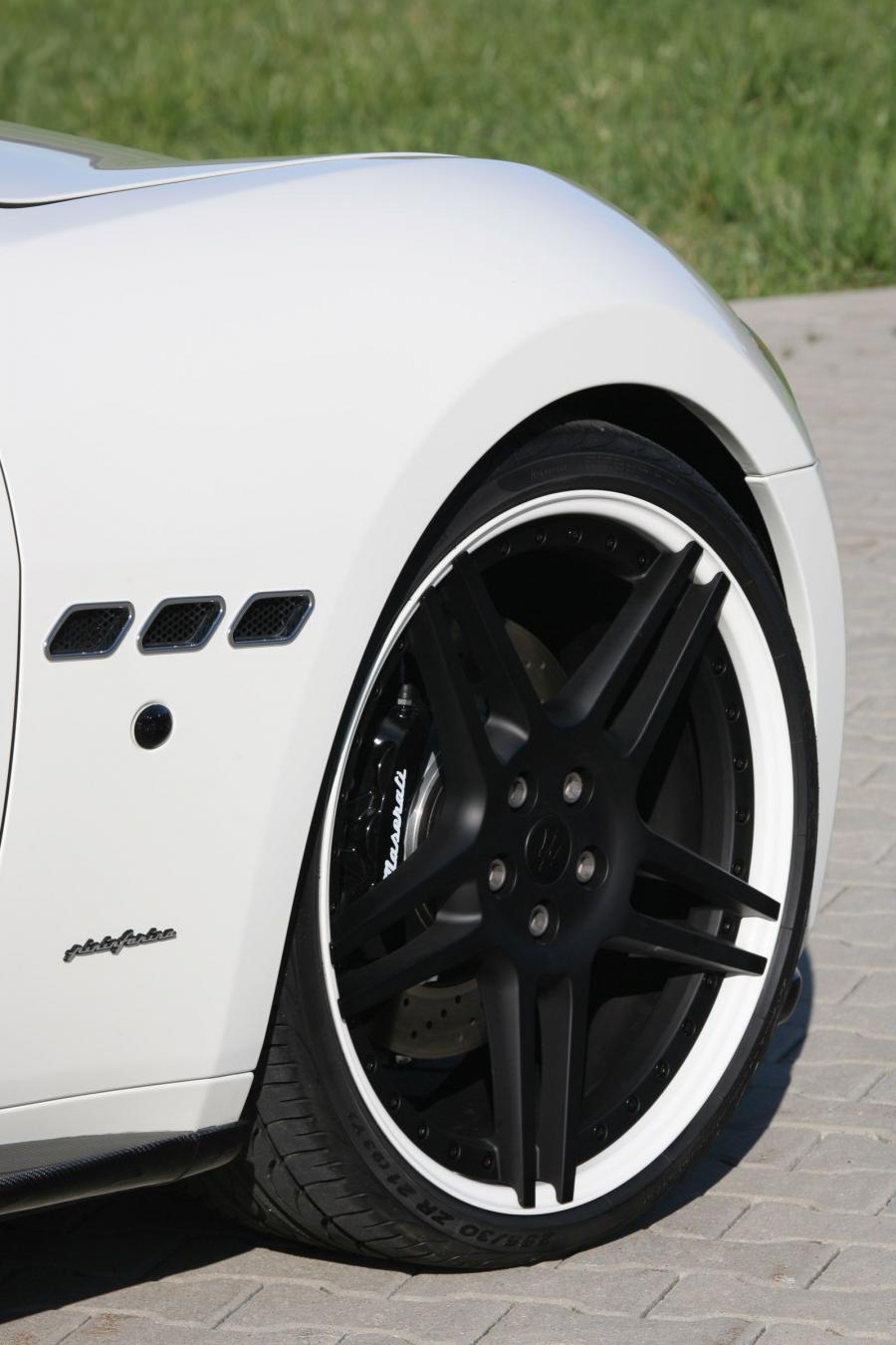 Maserati GranCabrio Tridente by Novitec Rosso 2011 года  (фото 2 из 51)